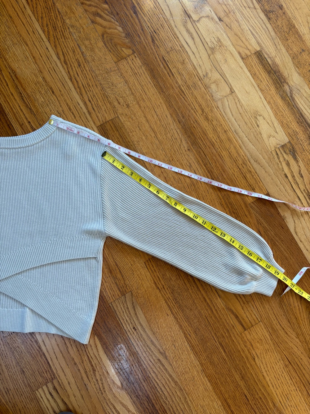 Lululemon oatmeal crossover reversible sweater size 4 EUC - Picture 8 of 8